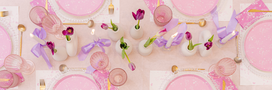 How to Create the Perfect Galentine's Day Table